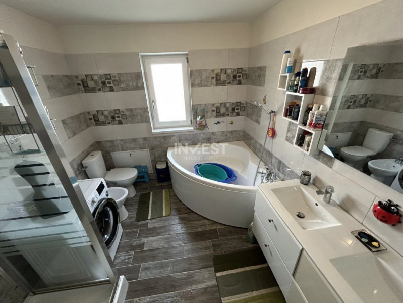 Casa de vanzare, parter 4 camere, garaj, 1424mp teren - Bucium- Vișani, IASI