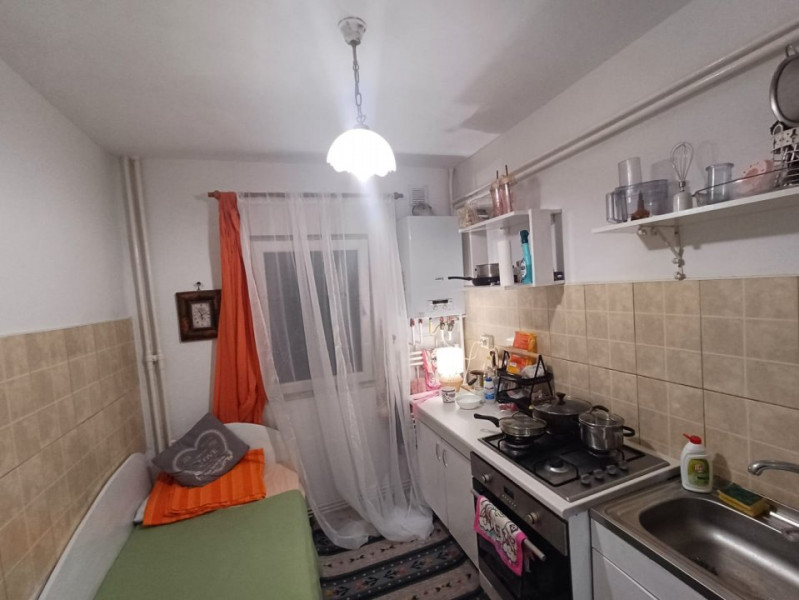 Apartament 2 camere, decomandat, zona Moara de Foc, Iasi