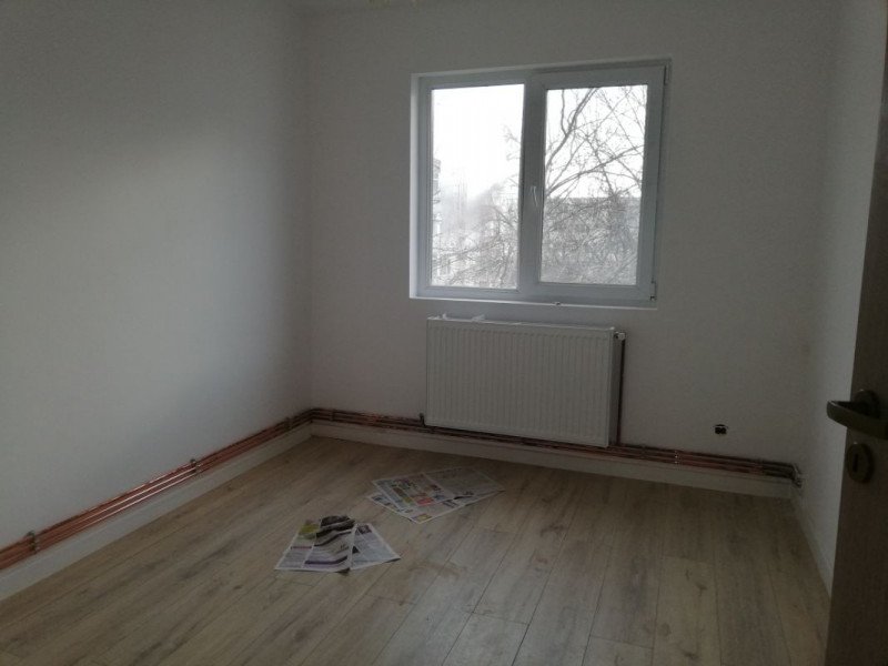 Apartament 3 camere Podu Ros 