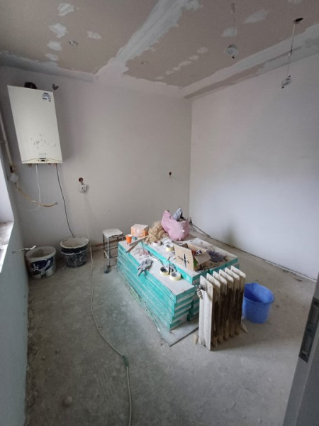 Apartament 3 camere, 2 bai decomandat- Zona Zimbru -RENOVAT 
