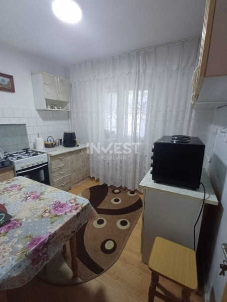 Apartament 3 Camere, etaj 1, zona Nicolina 1 