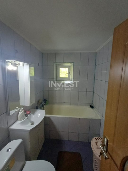 Apartament 3 Camere, etaj 1, zona Nicolina 1 