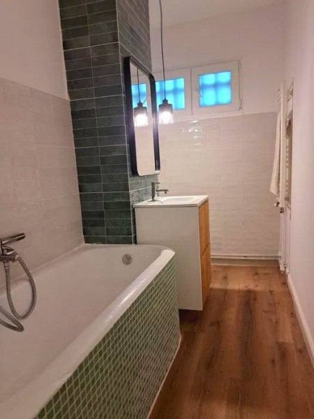 Apartament 2 camere renovat - bloc fără risc - Podu Roș