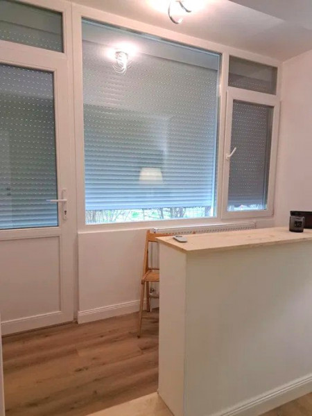 Apartament 2 camere renovat - bloc fără risc - Podu Roș