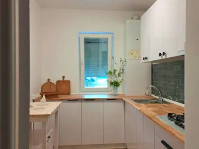 Apartament 2 camere renovat - bloc fără risc - Podu Roș