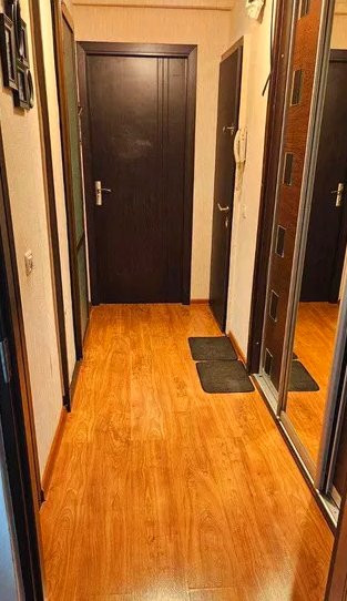 Apartament 3 camere - etajul 2 - Podu Roș, Primăverii 