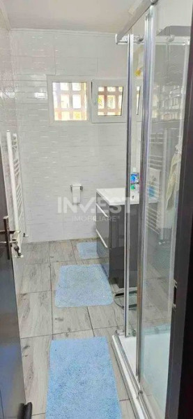 Apartament 3 camere - etajul 2 - Podu Roș, Primăverii 