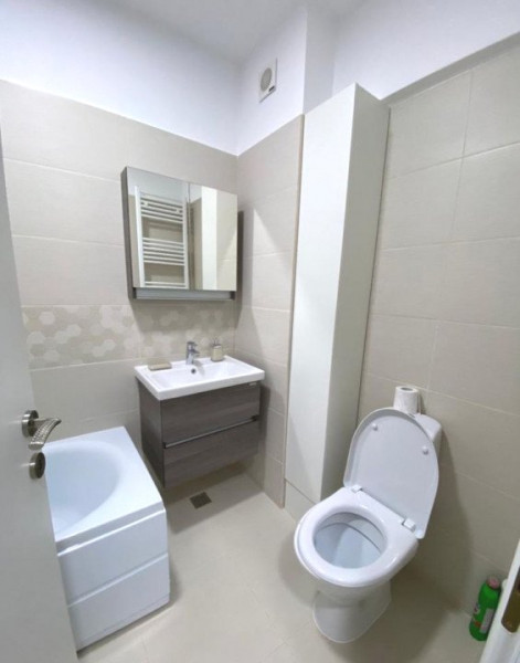 *Apartament 2 camere + loc de parcare inclus*