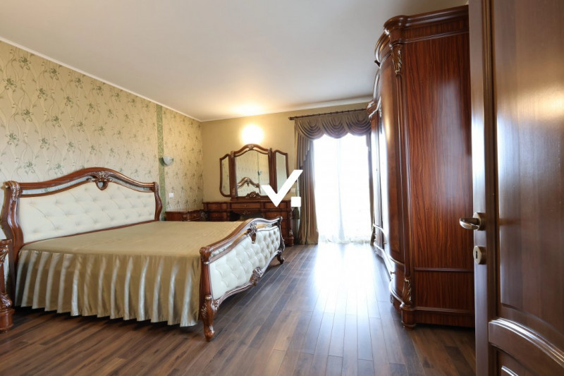 Proprietate spațioasă cu potențial turistic - Iași