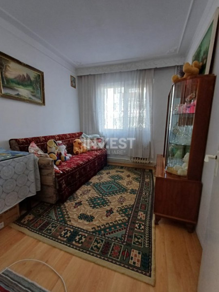 Zimbru- Apartament 3 camere- etajul 2
