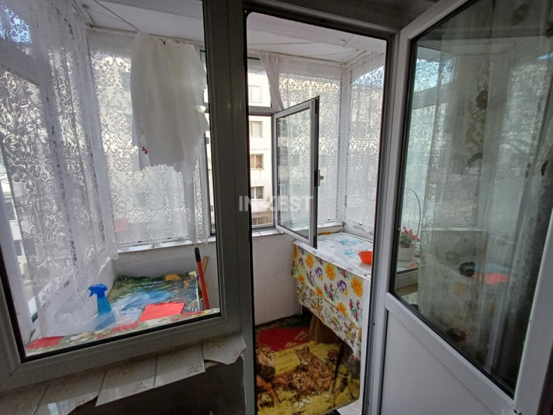 Zimbru- Apartament 3 camere- etajul 2