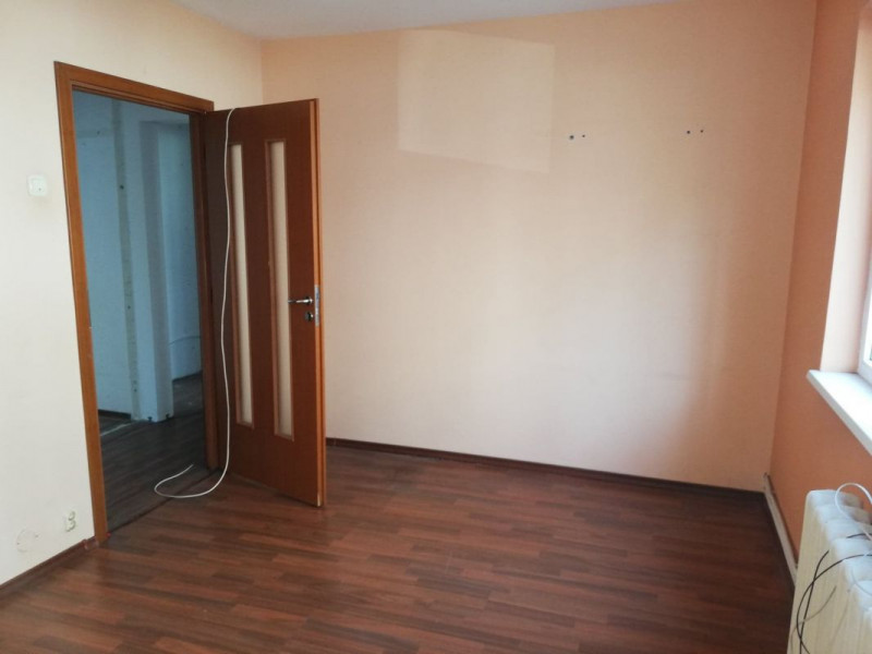 Apartament 3 camere - Zimbru