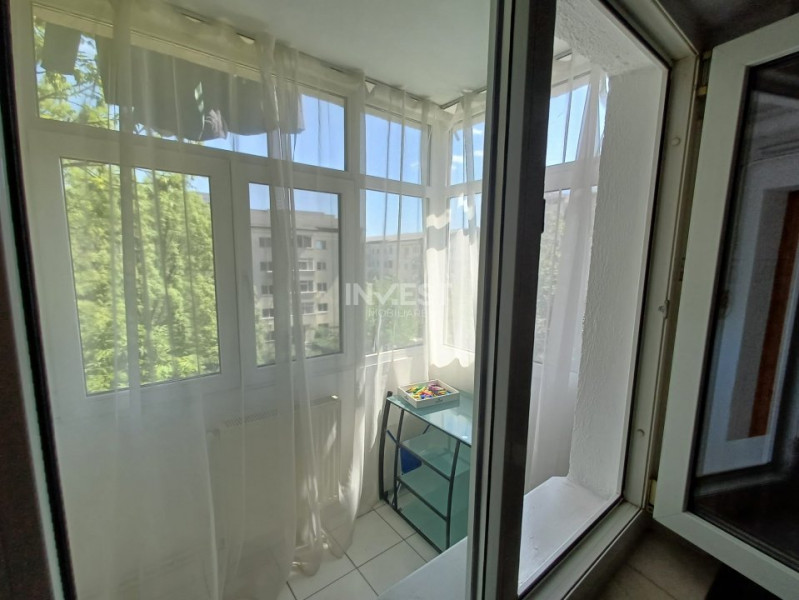 Apartament 2 camere, decomandat, zona Moara de foc - Autocenter, Iasi