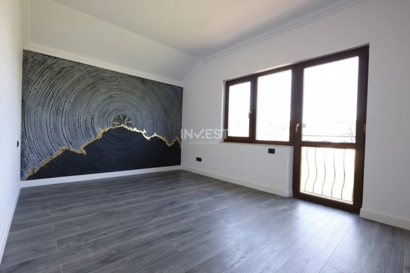 Vilă finalizată, disponibilă cu 600 sau 1000 mp teren, Rediu, IASI
