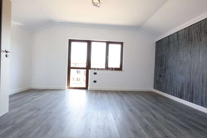 Vilă finalizată, disponibilă cu 600 sau 1000 mp teren, Rediu, IASI