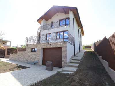 Vilă finalizată, disponibilă cu 600 sau 1000 mp teren, Rediu, IASI