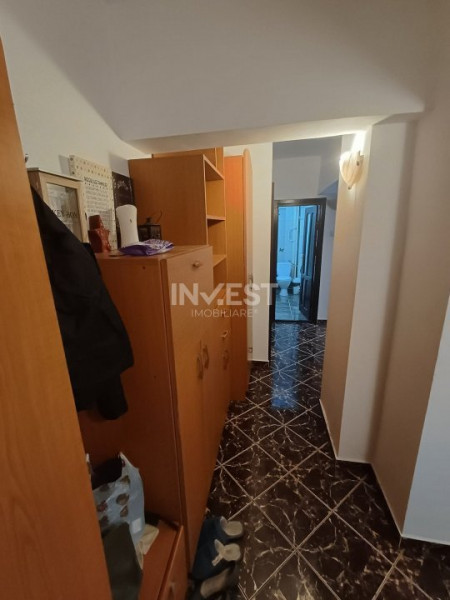 Apartament 3 camere si 2 bai, zona Pacurari - Posta, Iasi