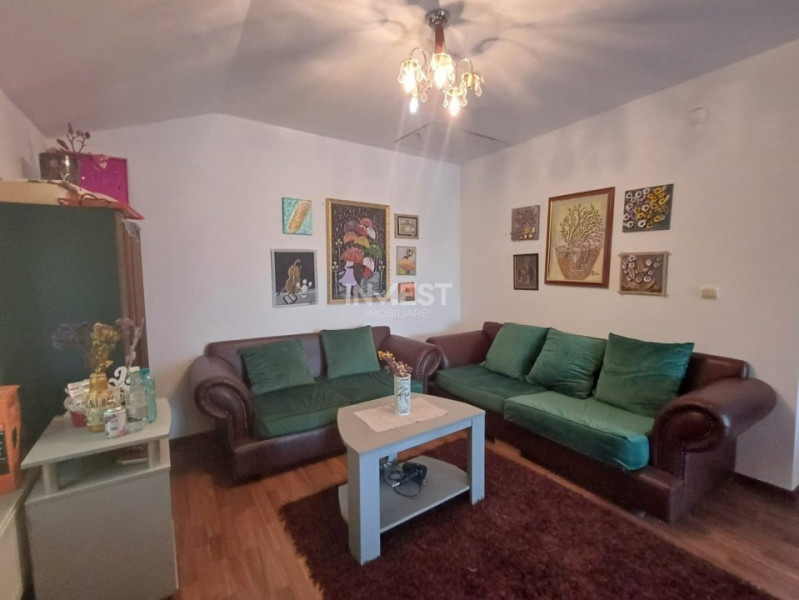 CASA CU 4 CAMERE , CAPAT CUG , 500 MP TEREN