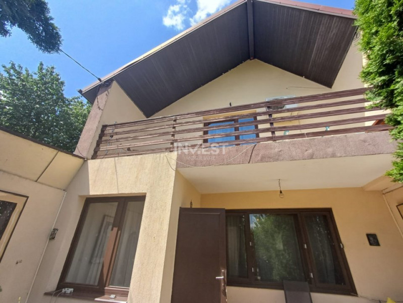 CASA CU 4 CAMERE , CAPAT CUG , 500 MP TEREN