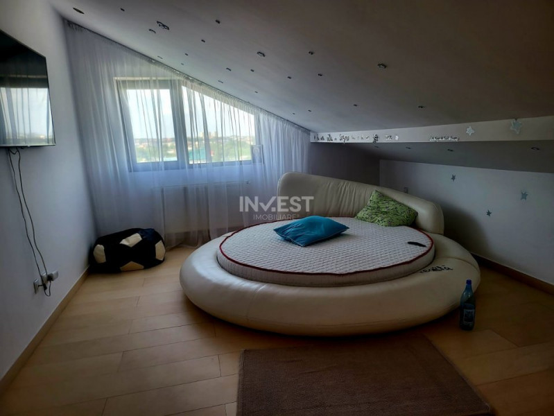 Apartament cu 3 camere , zona Visoianu , tip duplex