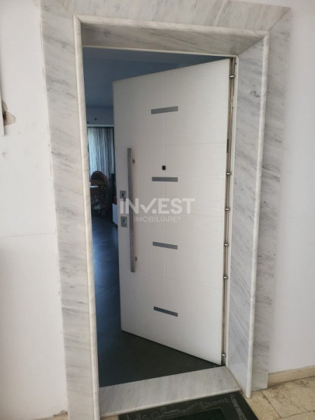 Apartament cu 3 camere , zona Visoianu , tip duplex