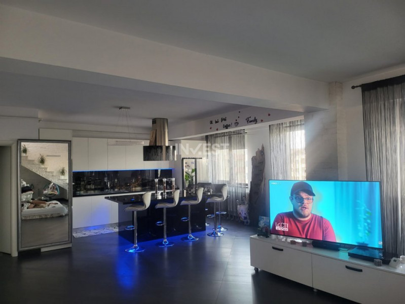 Apartament cu 3 camere , zona Visoianu , tip duplex