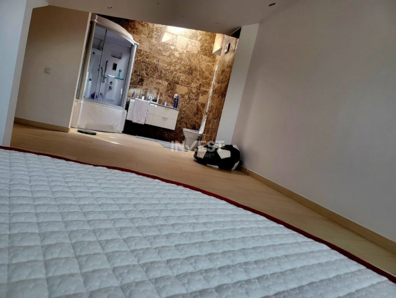 Apartament cu 3 camere , zona Visoianu , tip duplex