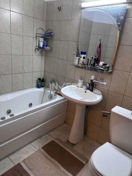 Apartament 3 camere si 2 bai + garaj intabulat, zona Moara de foc, Iasi
