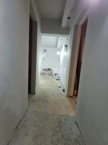 Zimbru - Apartament 3 camere decomandat cu 2 bai 