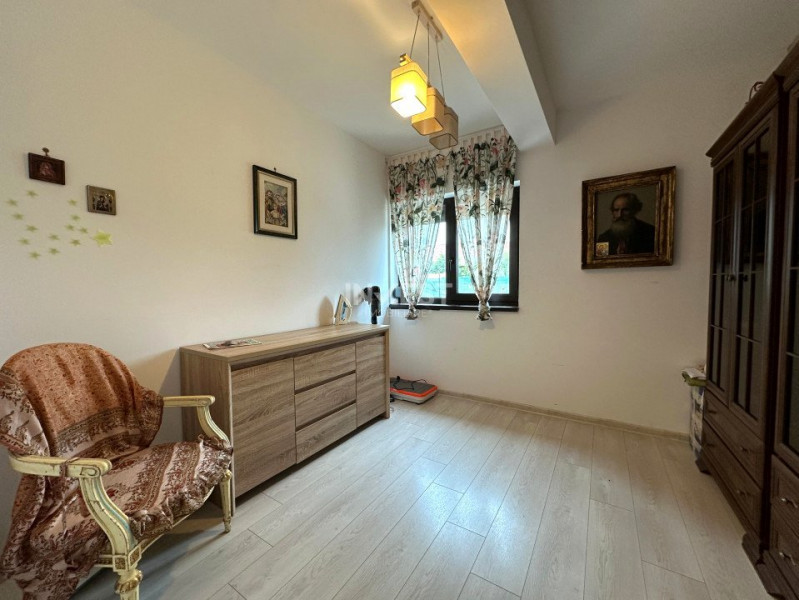 3 CAMERE CU GRADINA + 2 LOCURI PARCARE