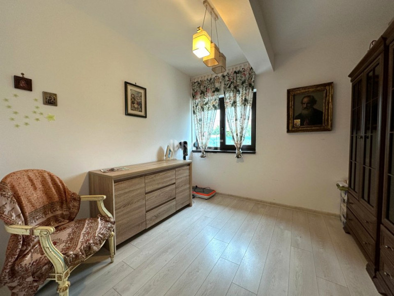 3 CAMERE CU GRADINA + 2 LOCURI PARCARE