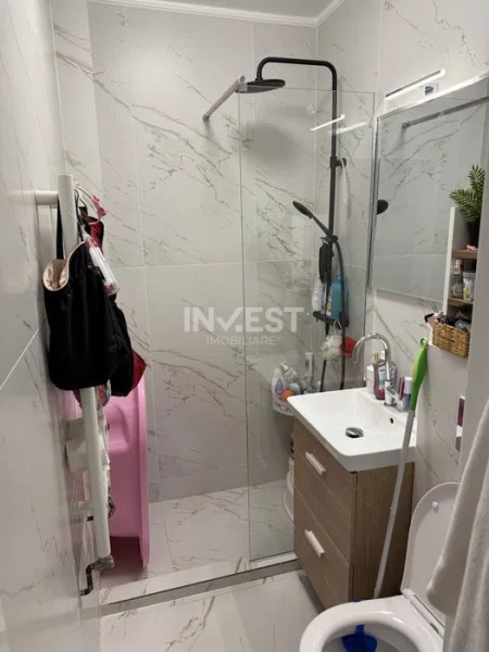Alexandru- Apartament 3 camere renovat si mobilat- 81.900 euro 