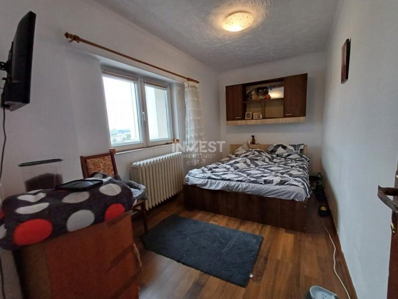 Apartament 3 camere, decomandat, 70 mp, mobilat, Nicolina 2