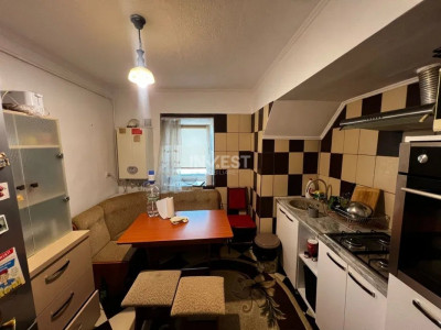 Apartament 3 camere, decomandat, 70 mp, mobilat, Nicolina 2