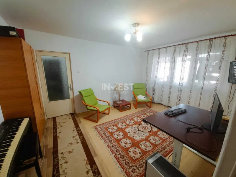 Zimbru- Apartament 3 camere, etaj 2- 90.500 euro 