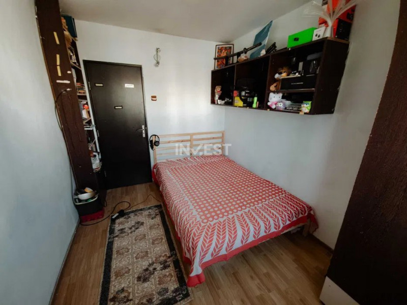Zimbru- Apartament 3 camere, etaj 2- 90.500 euro 