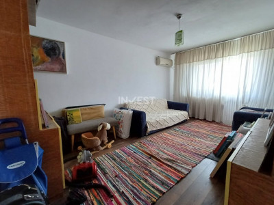 Apartament spațios 3 camere – etaj 4/4 cu pod, balcon închis, 2 băi