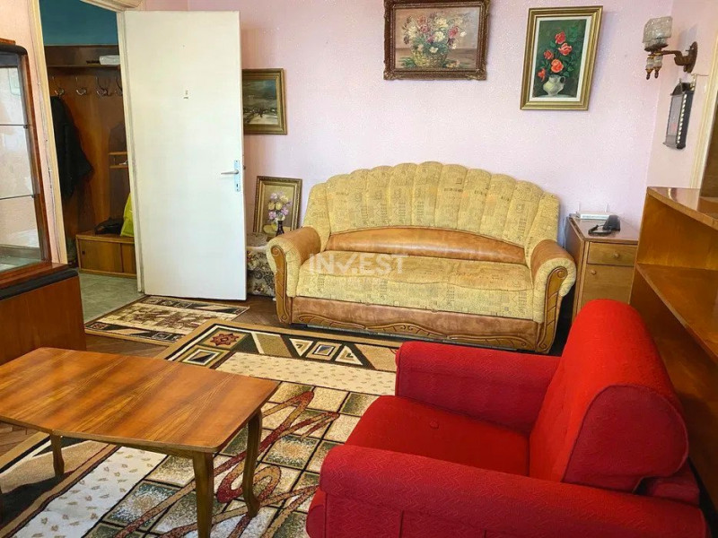 Apartament 3 camere - etajul 2 - Podu Roș, Cantemir 