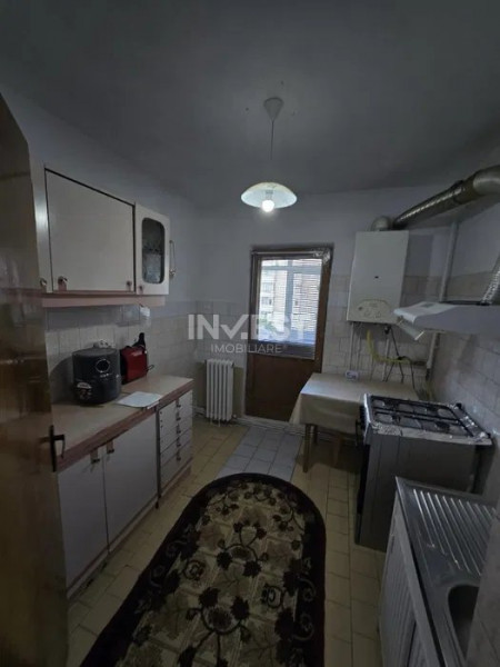 Dacia- Apartament 3 camere decomandat- Liber 