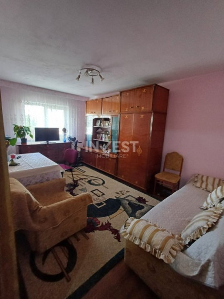 Dacia- Apartament 3 camere decomandat- Liber 