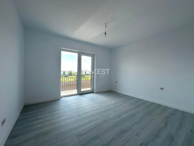 CASA 5 CAMERE POPAS PACURARI-VALEA LUPULUI