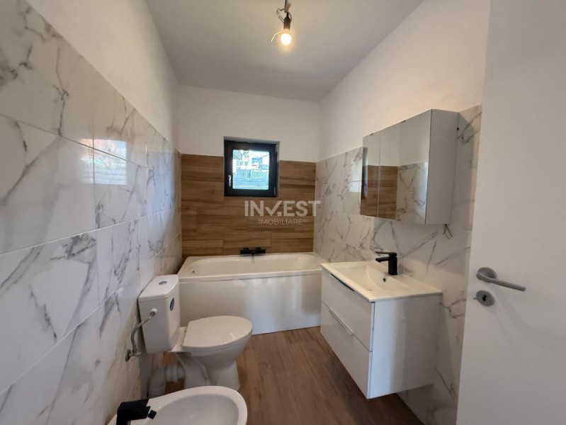 Duplex cu 4 camere in Valea Adanca