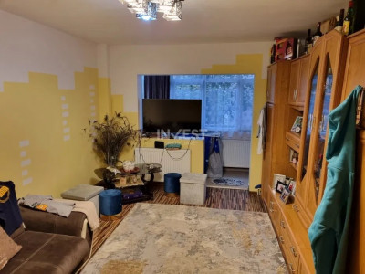 Galata- Apartament 3 camere 2 bai, etajul 2- BLOC 1980 