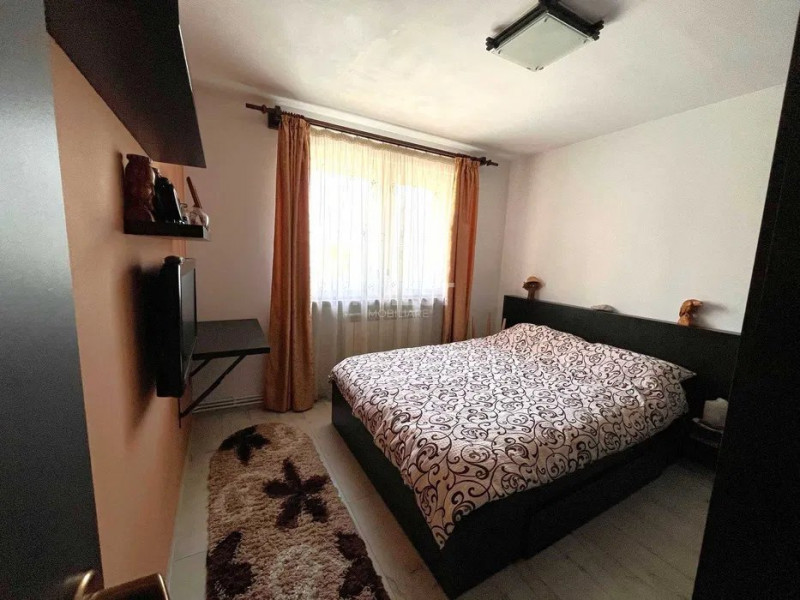 Zimbru- Apartament 3 camere mobilat, etajul 2