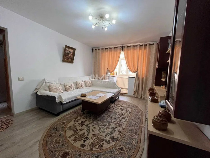 Zimbru- Apartament 3 camere mobilat, etajul 2