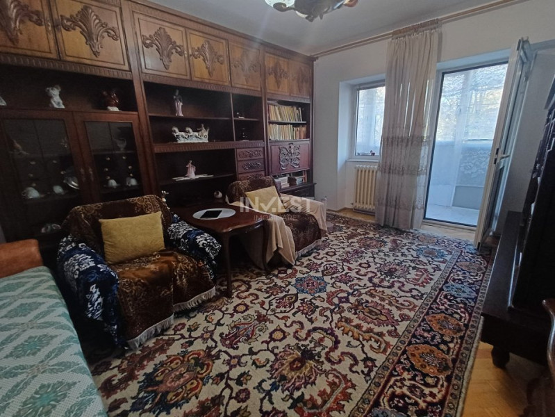 Apartament 2 camere, decomandat, etaj 2, zona Moara de Foc, IASI