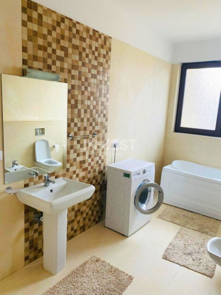 Apartament 3 camere 140mp - bloc nou - Hlincea 