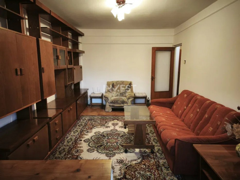Apartament 2 camere, decomandat, Nicolina, etaj intermediar