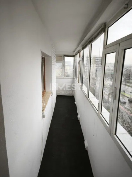 Apartament 2 camere, decomandat, Nicolina, etaj intermediar