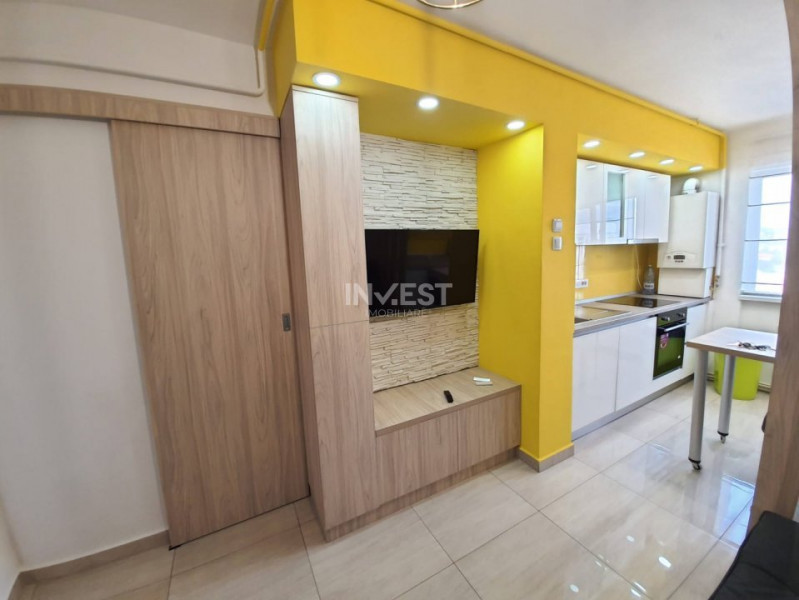 Apartament 2 camere decomandat-Targu Cucu-centru-renovat